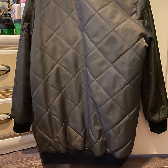 Zara bomber jacket - Picture 2 of 2